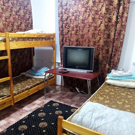 Hostel Raikhan Atyrau Exterior photo